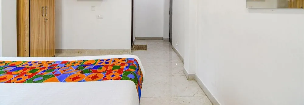 Fabhotel Grand Hazra Inn