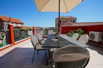 Boutique Guest Accommodation Zephyrus