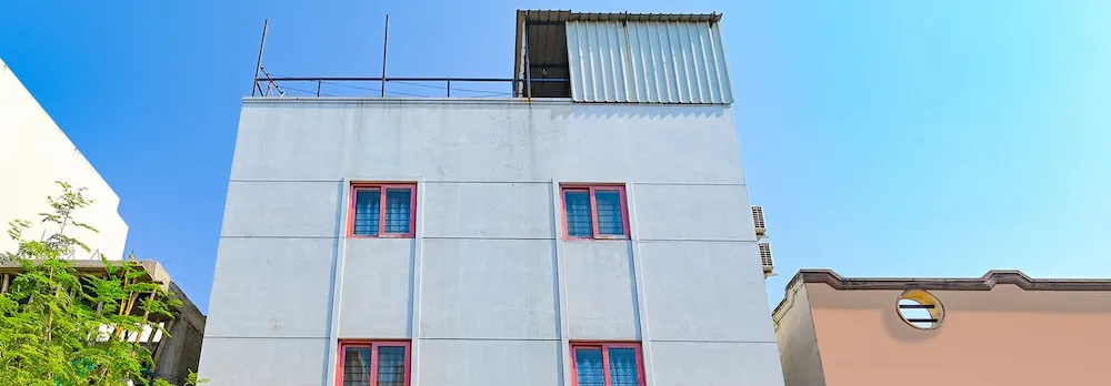 FabHotel VRJ Residency, 500M from Chennai Trade Center