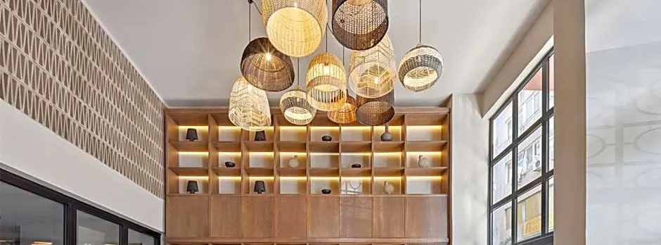 Anise Aluma Athens, Tapestry Collection by Hilton