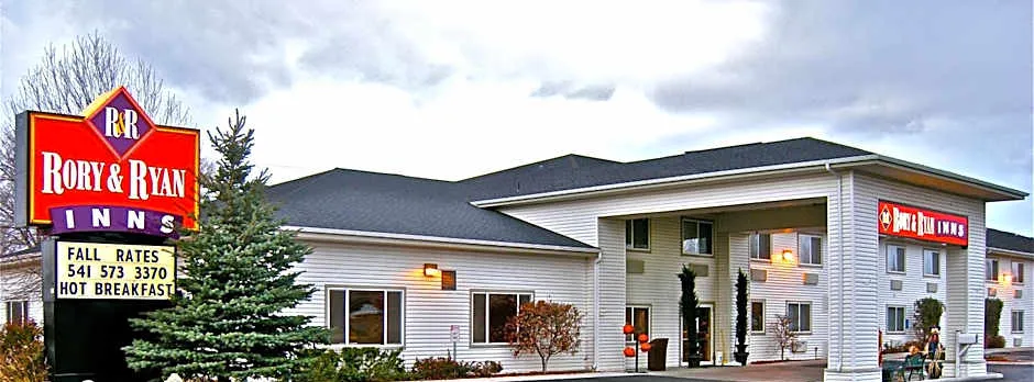 Rory & Ryan Inn
