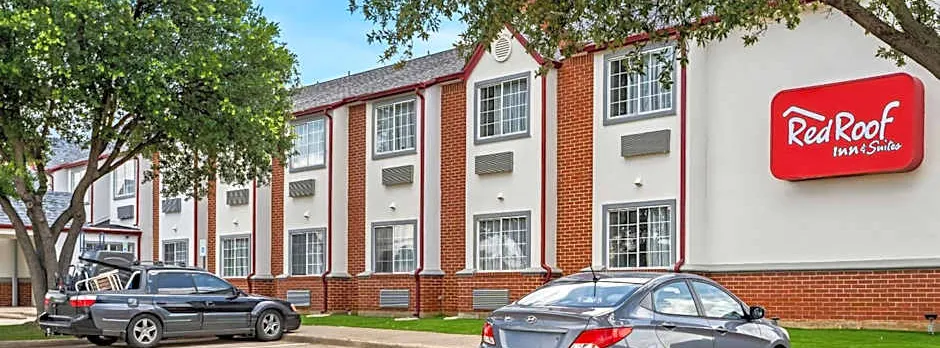 Red Roof Inn & Suites Euless - DFW Airport Southwest
