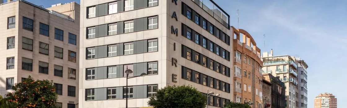 Ramirez Flats & Bar