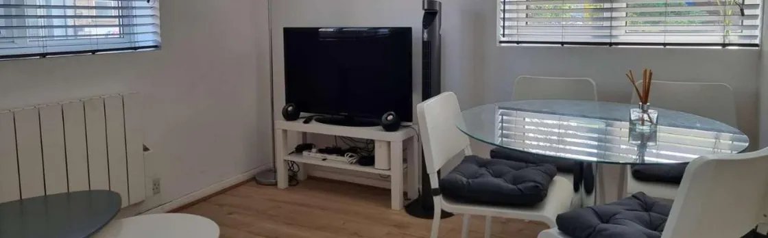 Bethnal Green/Brick Lane 2 Bedroom Apartment