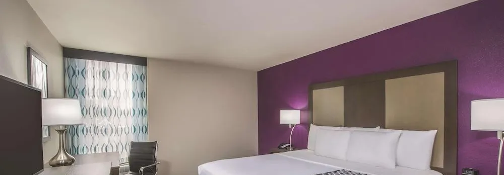 La Quinta Inn & Suites by Wyndham Festus - St. Louis South