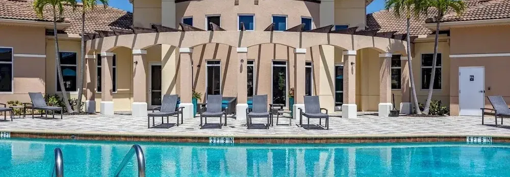 Landing Furnished Apartments - Fort Myers - Heritage Palms