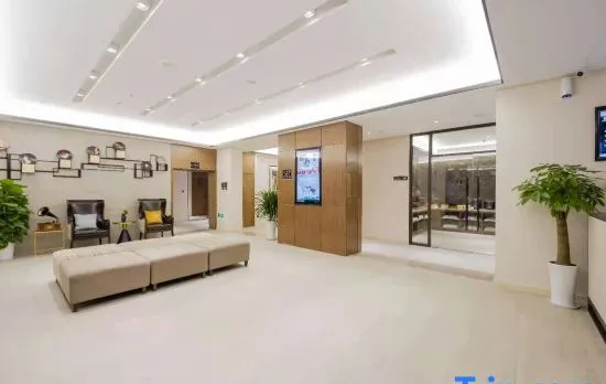 Homeinn Plus Hotel (Chongqing Daping Longhu Times Tianjie Store)