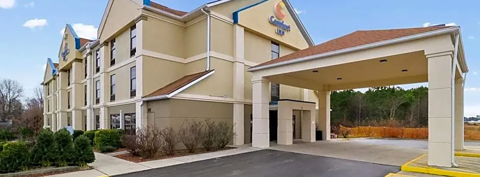 Comfort Inn Dunn near I-95