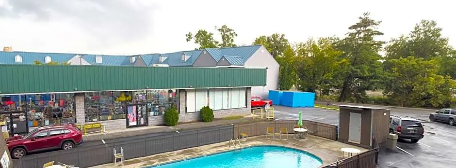 Tennessee Mountain Lodge Riverside by OYO