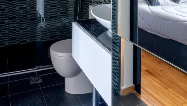 The Burton Luxury 1BR in Plaka, Athens