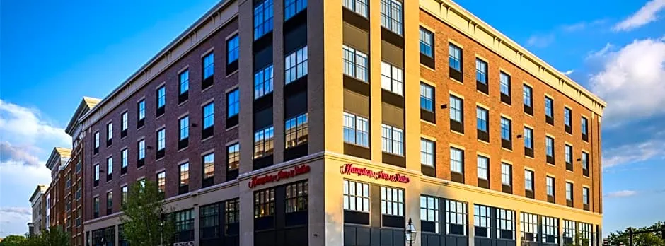 Hampton Inn & Suites Portsmouth/Downtown