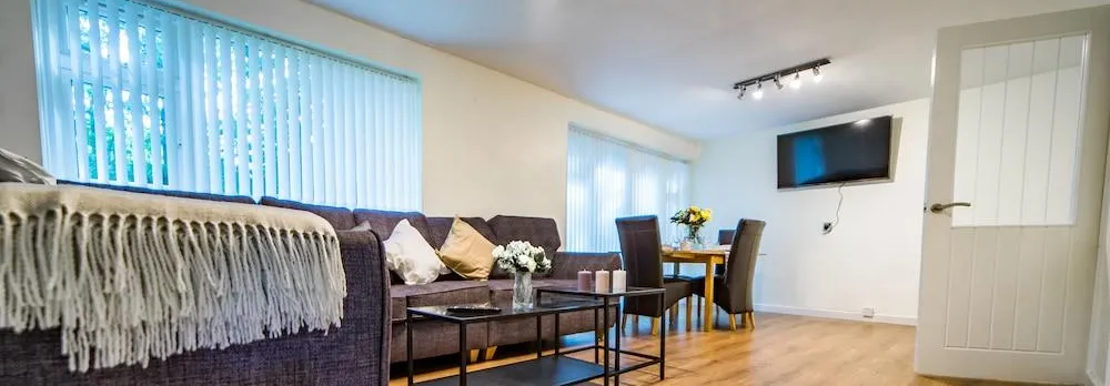 The Whetstone Exclusive Oasis