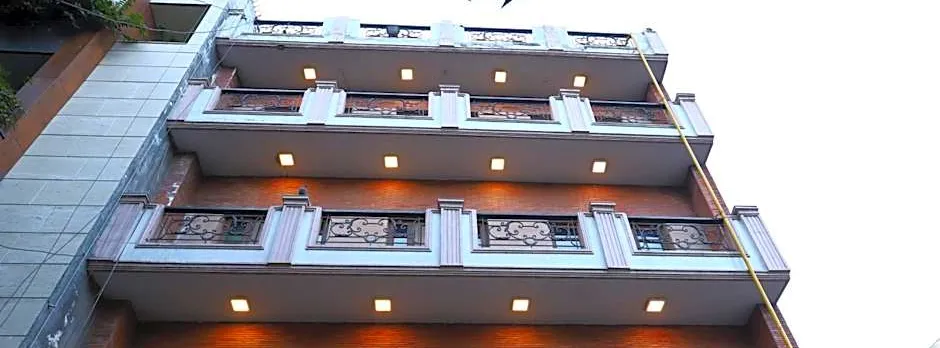 Hotel Ambica Palace AIIMS New Delhi - Couple Friendly Local ID Accepted