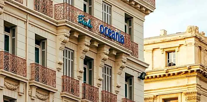 Escale Oceania Marseille Vieux Port
