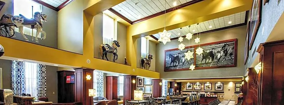 Hampton Inn & Suites Staten Island
