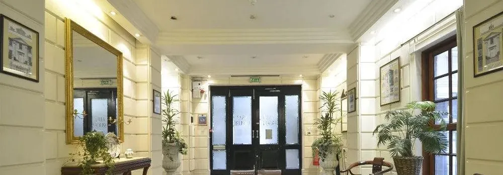 Uber London Trafalgar Apartments