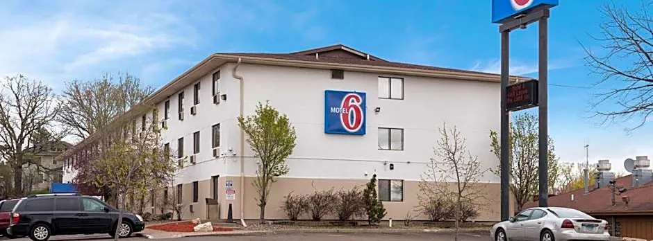 Motel 6-Saint Paul, MN - I-94