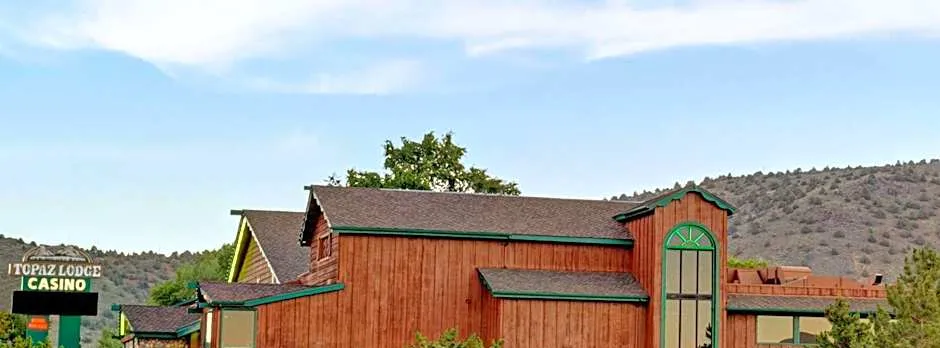Topaz Lodge