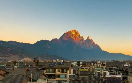 Yinian Shiguang · Yunding Guanshan | Snow Mountain Courtyard Scenic Villa (Shuhe Old Town)