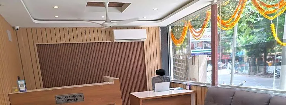 Hotel Vaishnavi Classic