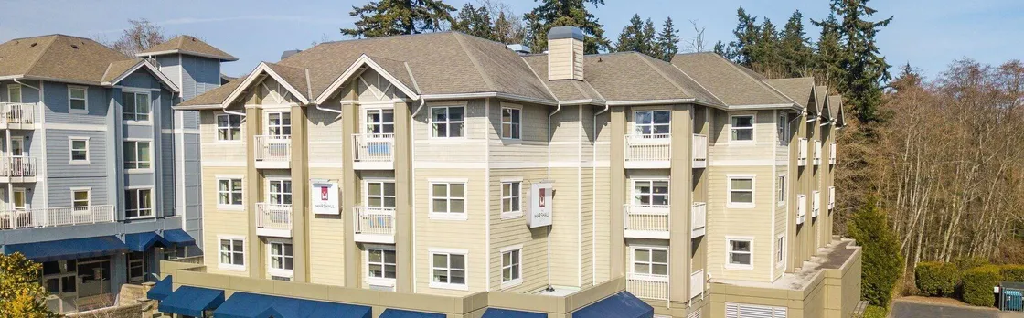 The Marshall Suites