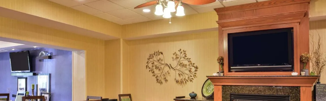 Hampton Inn Harrisonburg - South (H)