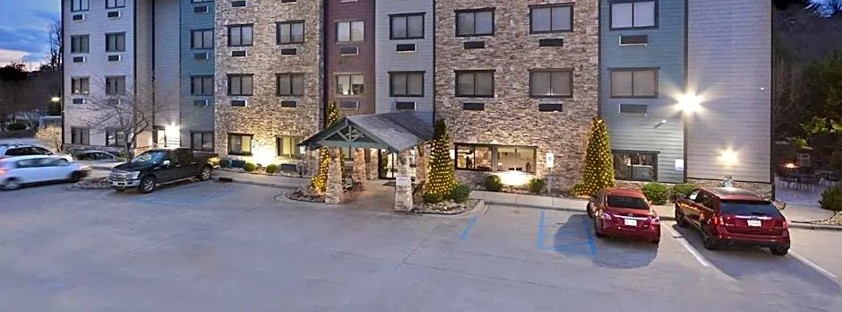 Brookstone Lodge near Biltmore Village, an Ascend Collection Hotel