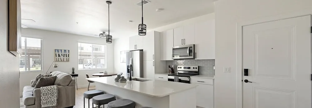 Landing Chic 1bd, Pool, Clubhouse