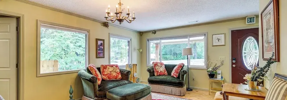 Eureka Springs Rental - Walk to Downtown!