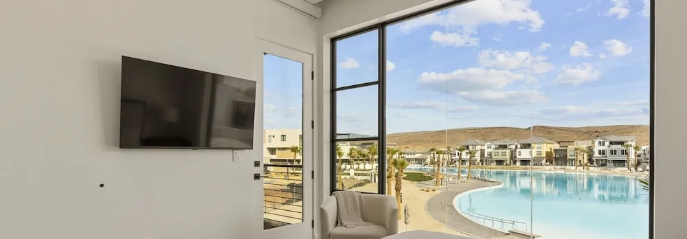 Pearl Beach A+b 6 Bedroom Home