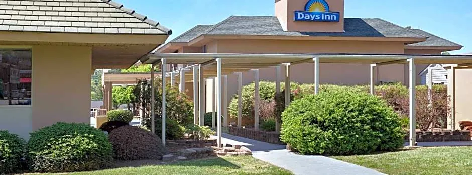 Days Inn by Wyndham Charlotte/Woodlawn Near Carowinds