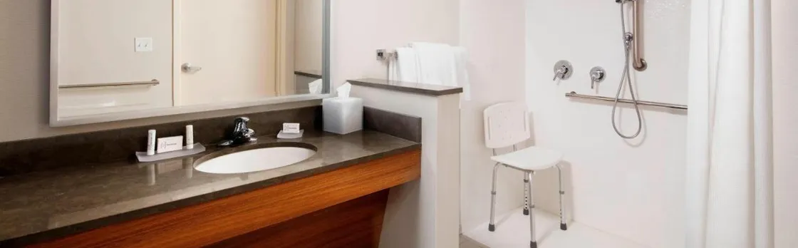Fairfield Inn & Suites Louisville Northeast