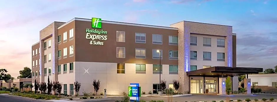 Holiday Inn Express And Suites Fresno Airport By IHG