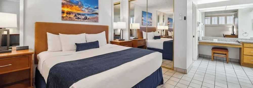 Maui Schooner Resort