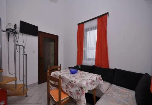 Apartments MIra 645