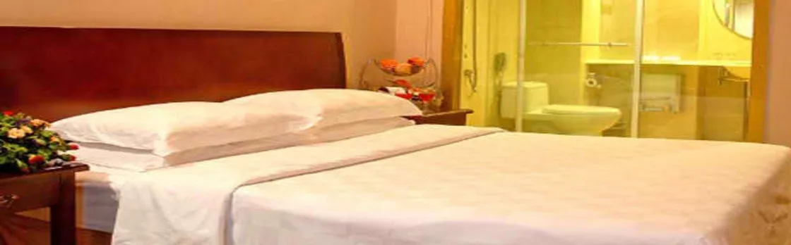 Royalty Hotel