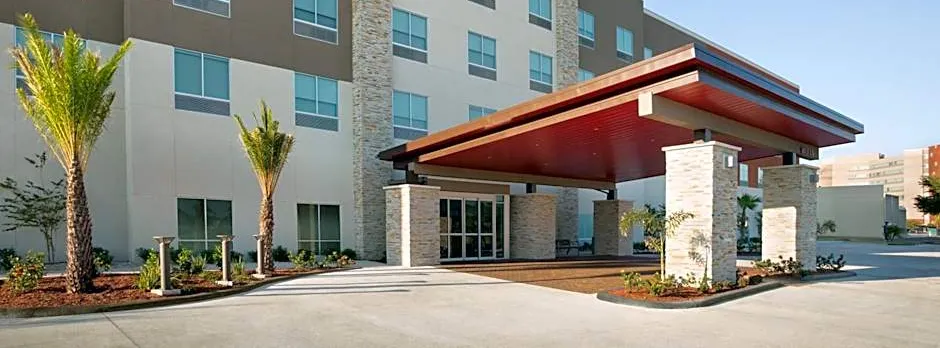 Holiday Inn Express & Suites - McAllen - Medical Center Area By IHG