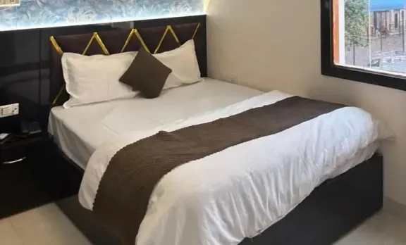 Hotel D C Grand