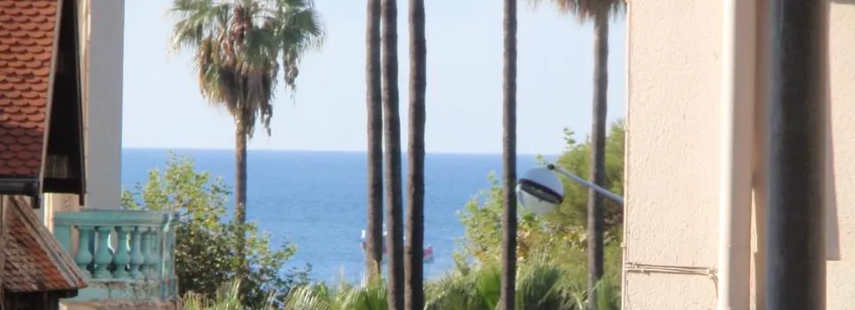 Cannes Plage 2mn/45m2/Vue Mer/Inernet/Clim/Parking Prive