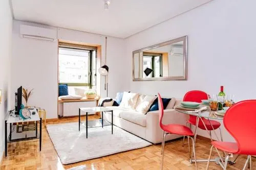 Maravilloso Apartamento Plaza Pedro Zerolo - Gran Vía, by Batuecas