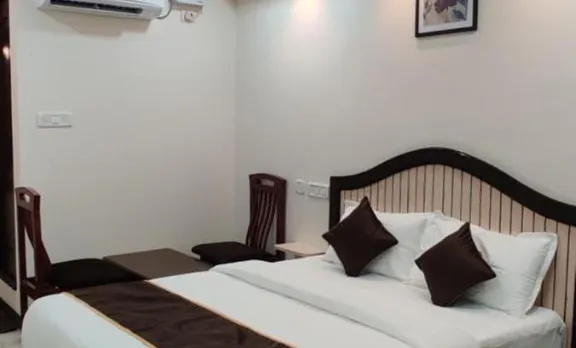 Rmc Travellers Inn