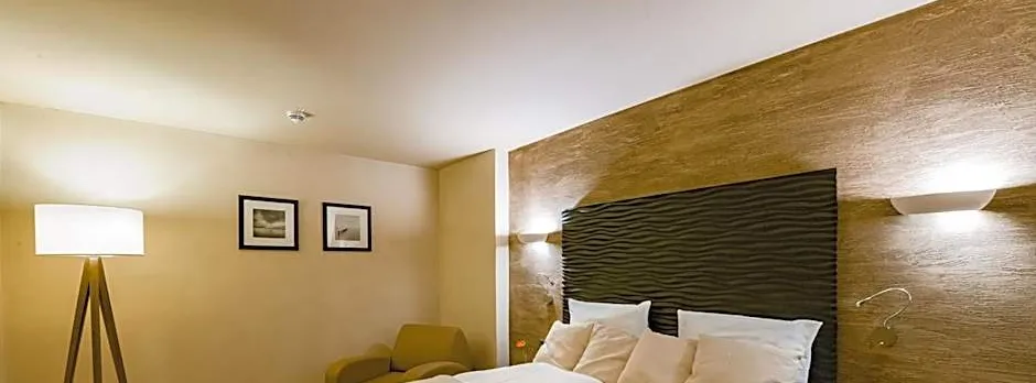 Artim Hotel