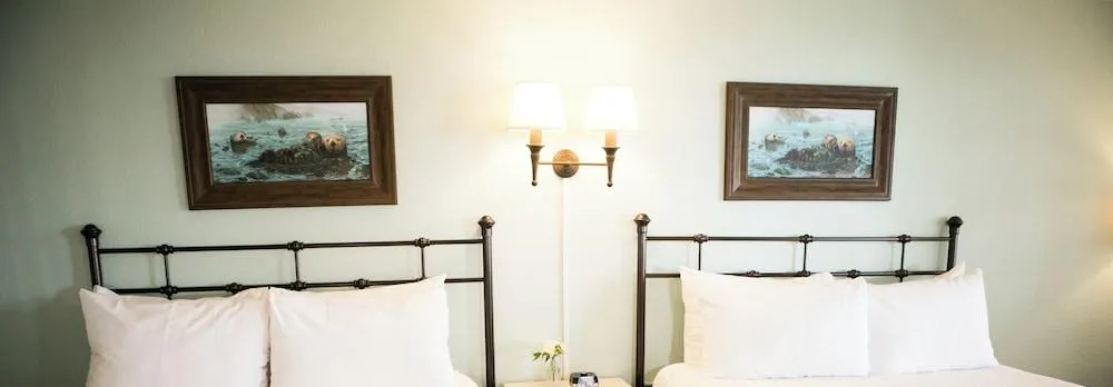 Sea Otter Inn