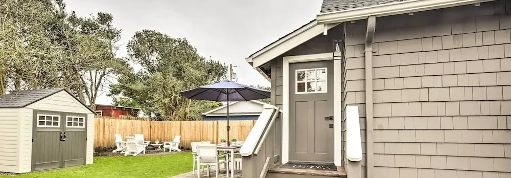 Chic Lincoln City Retreat on Oregon Coast