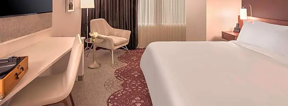 The Elizabeth Hotel, Autograph Collection