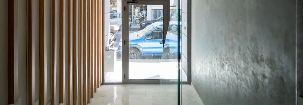 Io Suites