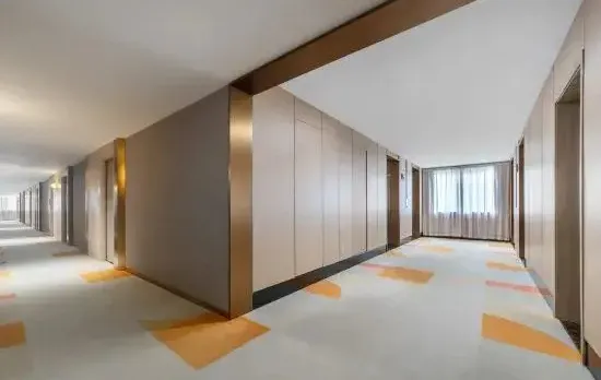 Forest Peak E-sports Hotel (Guangzhou Baoneng Performing Arts Center, Luogang Metro Station Branch)