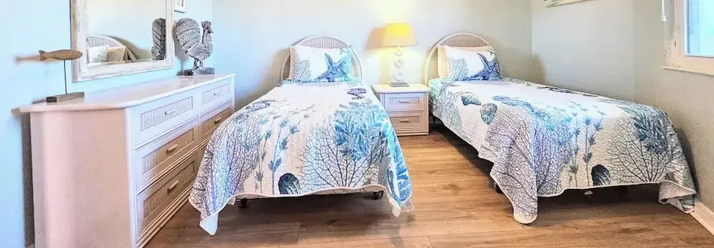 Surfclub Retreat 6th Floor Penthouse Corner! Wraparound Balcony! Ocean Views!