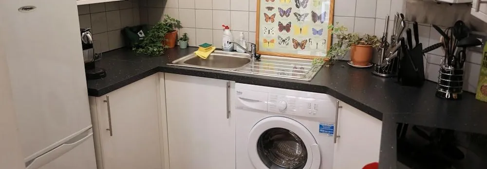 3 Beds 2 Baths Oxford Circus