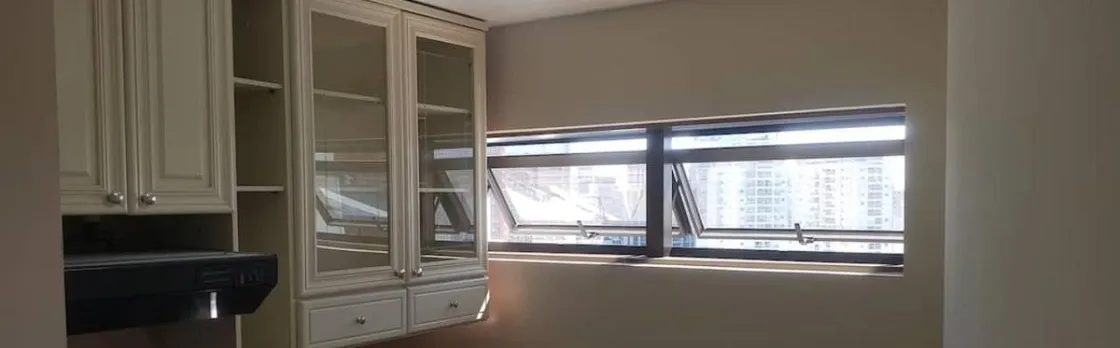 Paulista Wall Street Flat 10